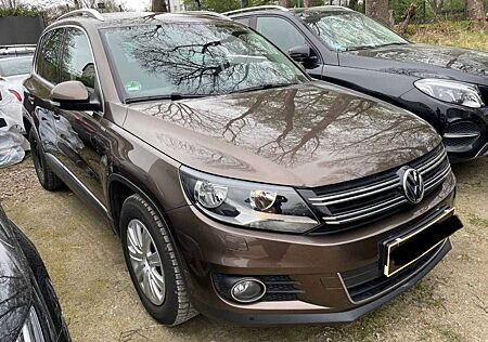 VW Tiguan Volkswagen CUP SPORT&STYLE AHK PDC SHZ TEMPOMAT BMT