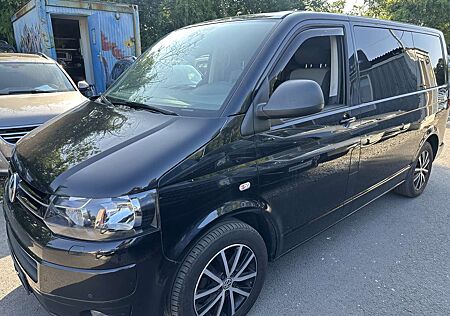 VW T5 Multivan Volkswagen 2,0TDI 140PS STANDHEIZUNG NAVI KLIMA ALU TEMPOMAT