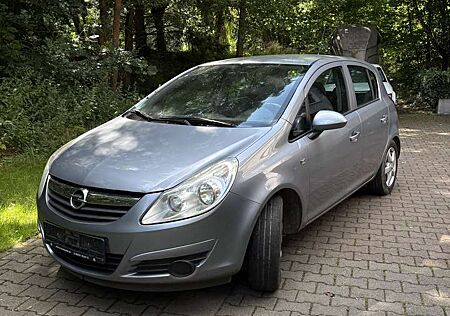 Opel Corsa 1.2 16V Selection 110 Jahre