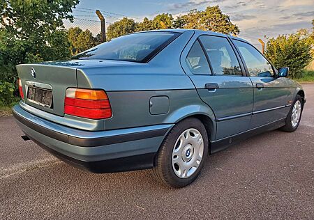 BMW 318i 318 E36 2. Hand Youngtimer DE