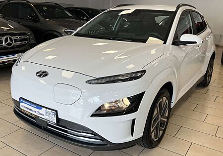 Hyundai Kona Select*2WD*ACC*CarPlay*Cam*WinterP.*PDC*1.H