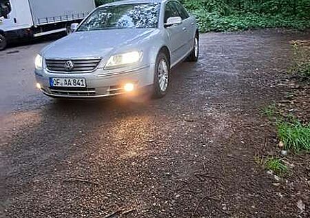 VW Phaeton Volkswagen 3.0 V6 TDI DPF 4MOTION Automatik (5 Sitzer)