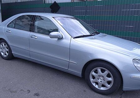 Mercedes-Benz S 500 (220.075)