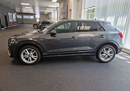 Audi Q2 gebraucht kaufen Audi Q2 35 TFSI S tronic line Anhängev, Garantie 8-fach