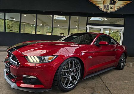 Ford Mustang 5.0 V8 GT KAMERA/SHORTSHIFTER/RED-METALL