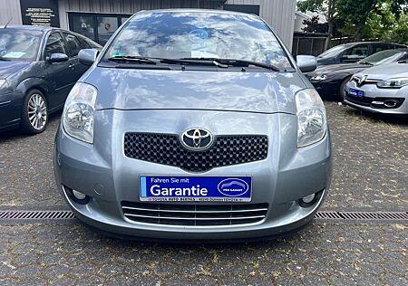 Toyota Yaris Executive/2 Hand/Klimaaut/Standh/Start/Stop/S+W R.