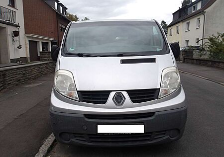 Renault Trafic 2.0 dCi