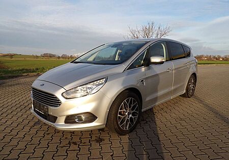 Ford S-Max Titanium PDC Klima Radio Sitzh. Alu. HU AU Neu