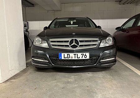 Mercedes-Benz C 200 T (BlueEFFICIENCY) 7G-TRONIC Avantgarde