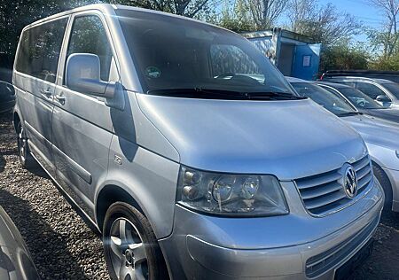 VW T5 Multivan Volkswagen Highline 2,5TDI 174 PS STANDHEIZUNG NAVI KLIMA ALU