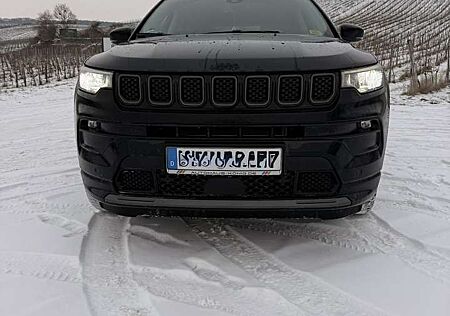 Jeep Compass 1.3 T4 4xe PLUG-IN HYBRID Automatik S