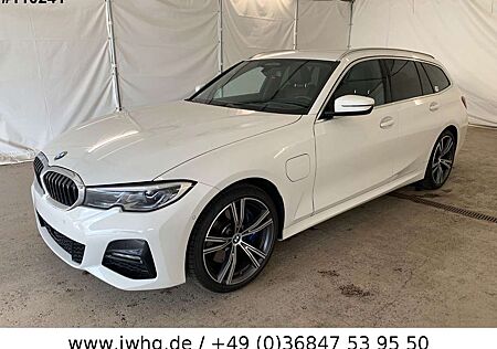 BMW 330 e MSport+19"+DrivingAssProf+HeadUp+Harman+++