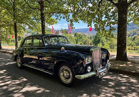 Bentley S3 Saloon Oldtimer - Automatik