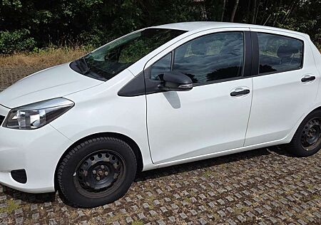 Toyota Yaris 5-Türer 1.0 VVT-i Cool