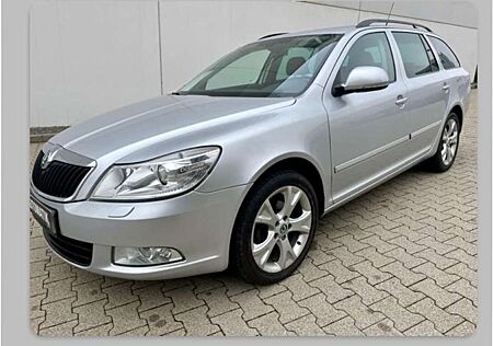 Skoda Octavia Combi 1.6 TDI DPF DSG Ambiente