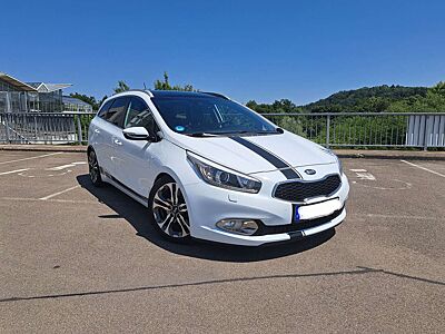 Kia Ceed SW / cee'd SW 1.6 CRDi !TÜV NEU! 8-FACH BEREIFT!