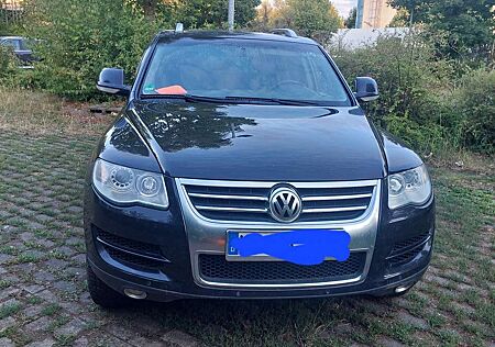 VW Touareg Volkswagen 3.0 V6 TDI DPF Individual