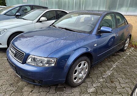 Audi A4 Limousine 2.0* 1.-Hand+*Garagenfahrzeug*