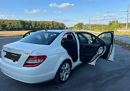 Mercedes-Benz C 200 T CDI DPF (BlueEFFICIENCY)