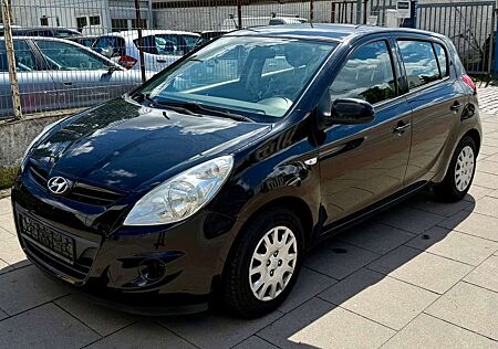Hyundai i20 1.2 Comfort/ 1.Hand/ TÜV 12.26