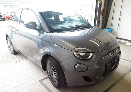 Fiat 500E Icon 118PS 42KWh Navi-Klimaautomatik