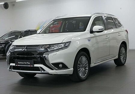 Mitsubishi Outlander Basis Spirit 4WD/AHK/DAB/NAVI/1.Hd.