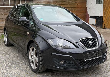 SEAT Altea Stylance 2.0TDI TÜV 11/27 Zahnriem.+ Wasserpum.