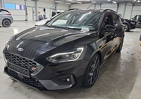 Ford Focus Turnier ST *Performance*