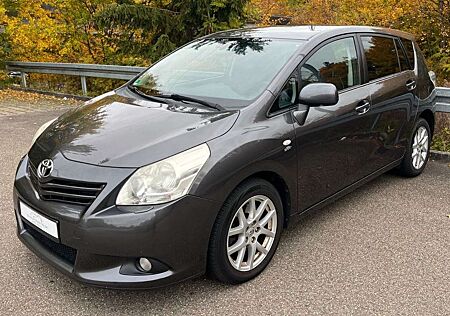 Toyota Verso 2.2 D-4D Executive AUTOMATIK*RFK*7 SITZER