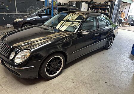 Mercedes-Benz E 220 CDI Avantgarde