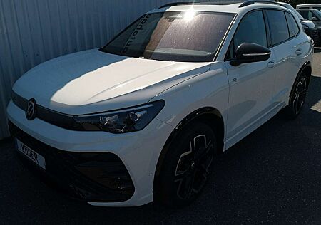 VW Tiguan Volkswagen 2,0 TDI R-Line DSG Navi+ACC+AHK+Pano+20´´