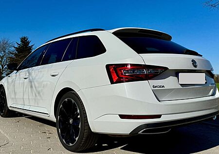 Skoda Superb Combi 2.0 TDI 4x4 DSG Sportline