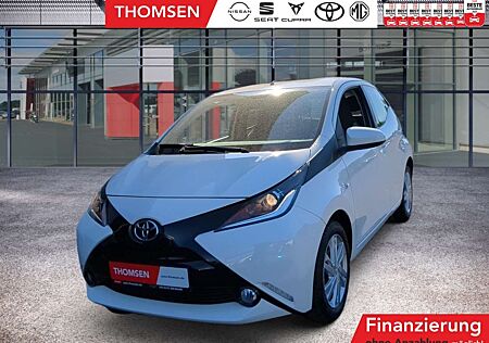 Toyota Aygo 1.0 x-play Team D Kam. LM