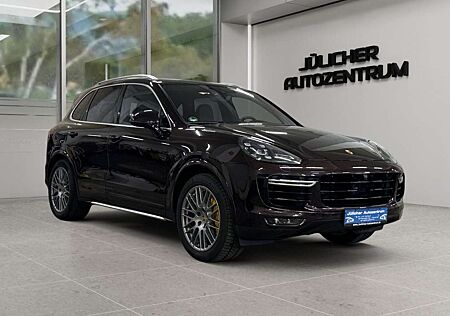 Porsche Cayenne Turbo S 4WD 2.Hand Navi 360 Bose