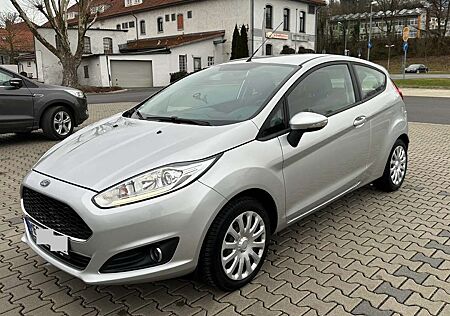 Ford Fiesta 1.25 82 CELEBRATION