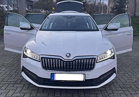 Skoda Superb Combi 2.0 TDI Style