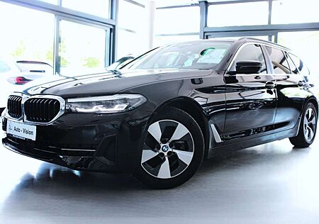 BMW 520 d (G31) *LED*ACC*KAM*SHZ*DAB*AppleCarplay