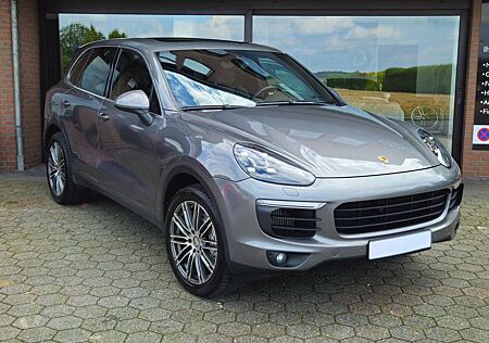 Porsche Cayenne S/PANO/LED/SHZ/AHK/Navi/Leder/Sitzbelüf