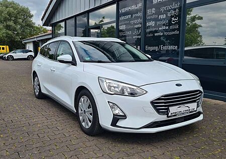 Ford Focus T 1.5 TDCi Cool & Connect AUT - ASSISTS -