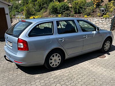 Skoda Octavia Octavia Combi 1.8 TSI DSG Laurin