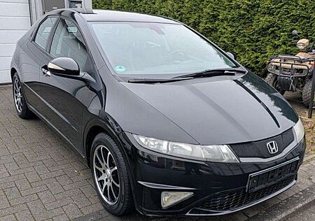 Honda Civic 1.8i-VTEC Sport