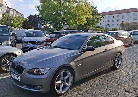 BMW 320i 320