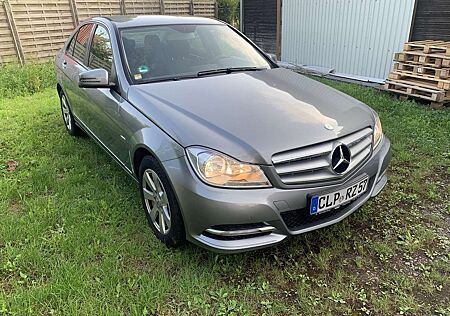 Mercedes-Benz C 220 CDI DPF (BlueEFFICIENCY)