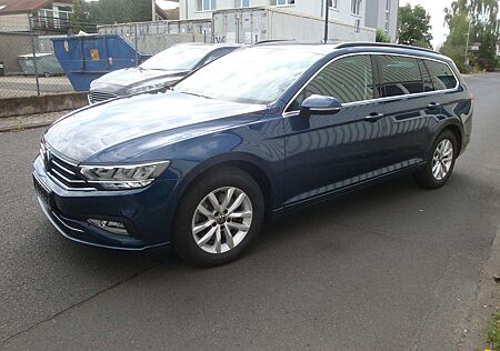 VW Passat Variant Volkswagen Business