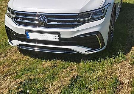 VW Tiguan Volkswagen 1.4 eHybrid OPF DSG R-Line