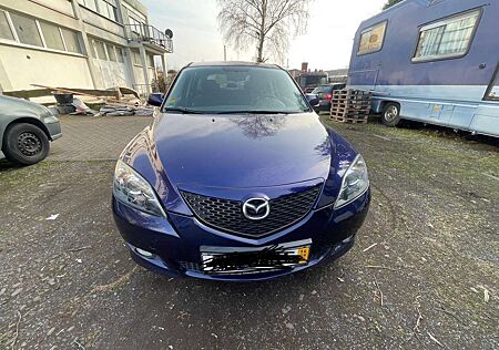 Mazda 3 Blau Metallic