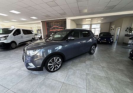SsangYong Tivoli Navi/Automatik/Leder/4x4 /Kamera