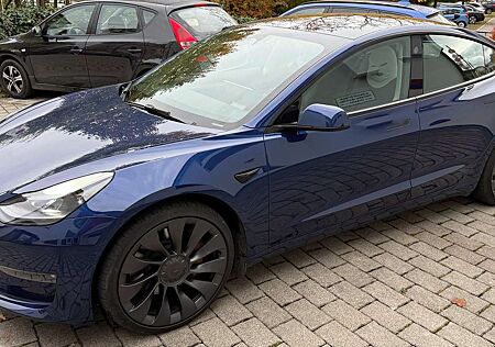 Tesla Model 3 Performance 534 PS TÜV und Bremsen neu