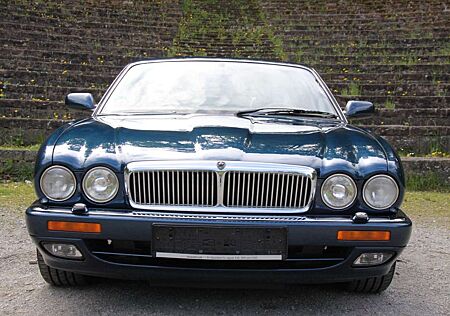 Jaguar XJ6 Executive mit 2 Jahren Garantie