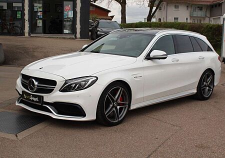 Mercedes-Benz C 63 AMG C 63 S AMG T Performance LED Pano Headup AHK TOP